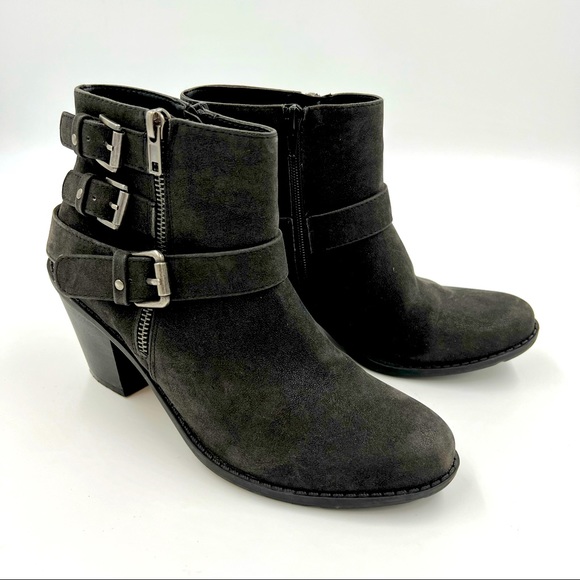 Crown Vintage Size 8.5M Sassy Women’s Black Ankle Buckle Booties Heeled